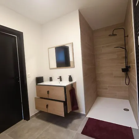 Au Ptit Hottonruy 스타블로